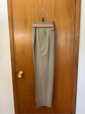 Britches Khaki Men's Dress Pant